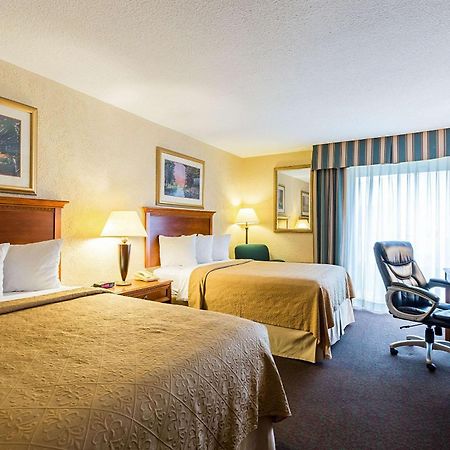 Quality Inn And Conference Center I-80 Grand Island Doniphan Экстерьер фото