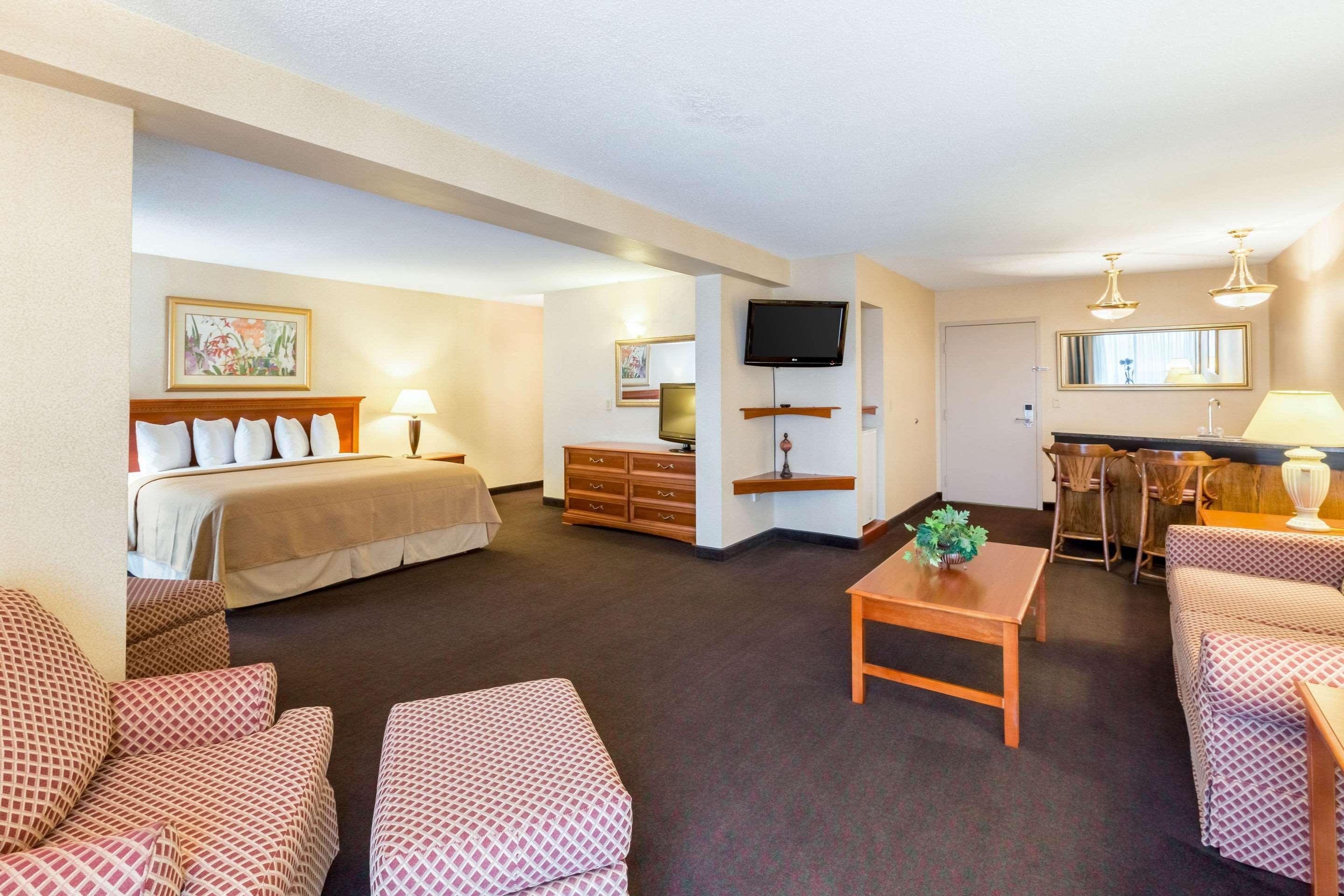 Quality Inn And Conference Center I-80 Grand Island Doniphan Экстерьер фото