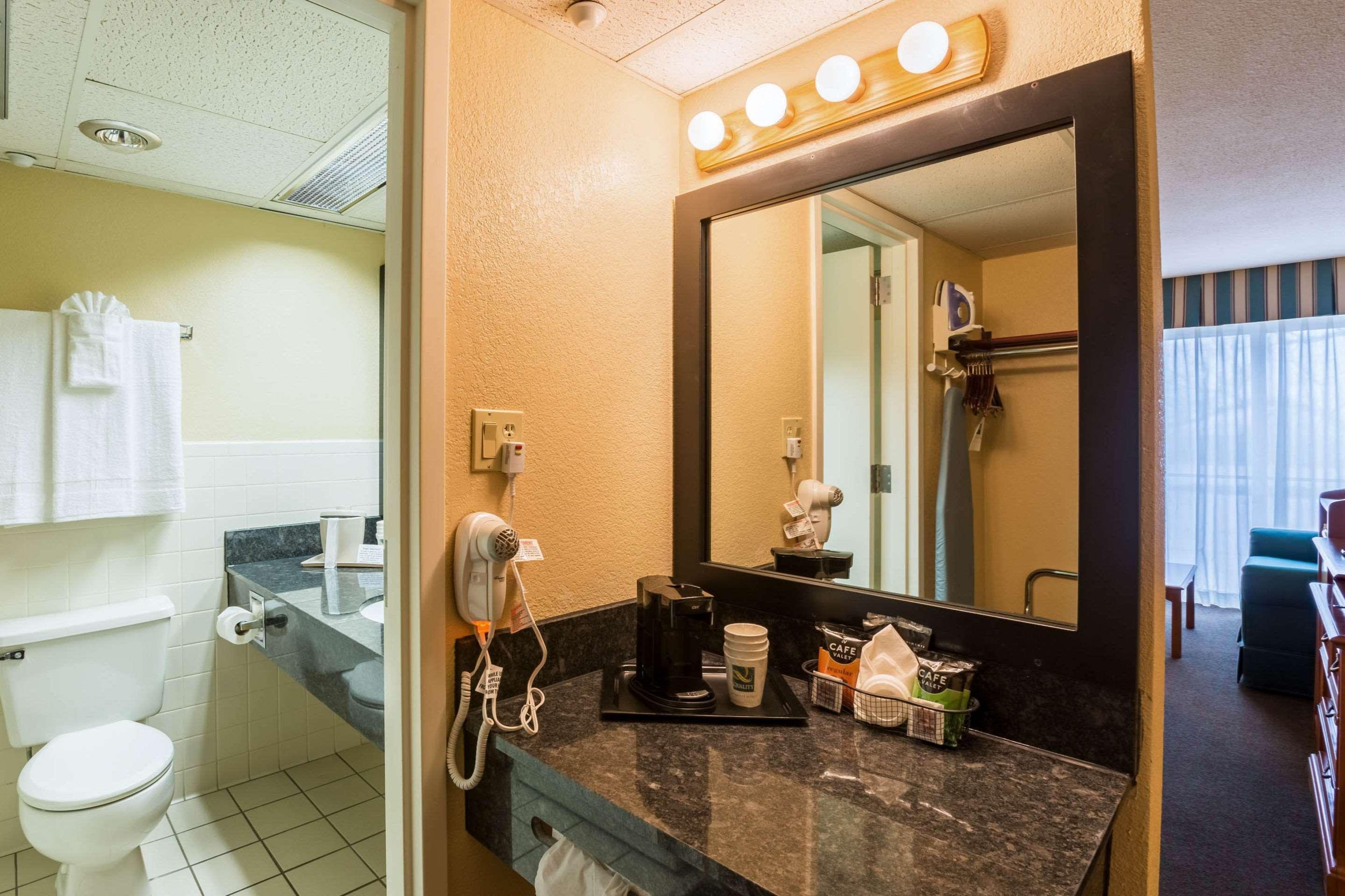 Quality Inn And Conference Center I-80 Grand Island Doniphan Экстерьер фото