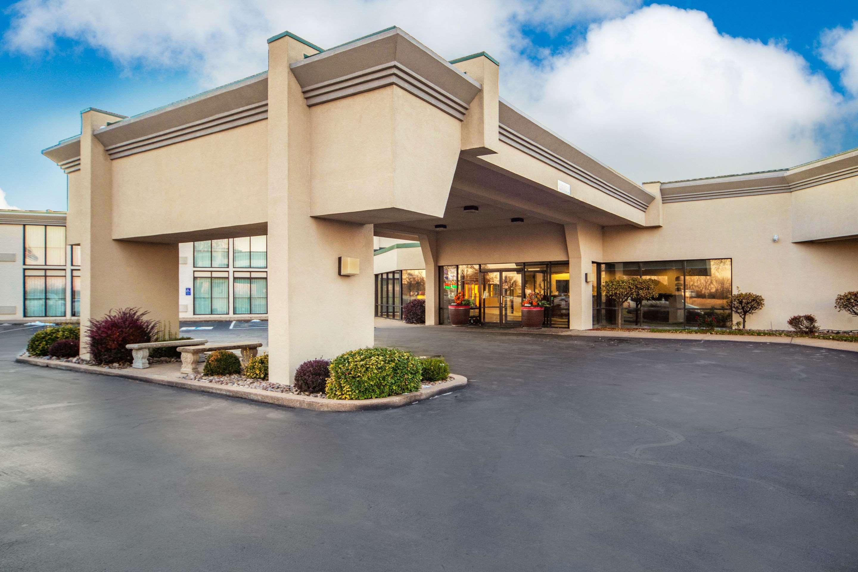 Quality Inn And Conference Center I-80 Grand Island Doniphan Экстерьер фото
