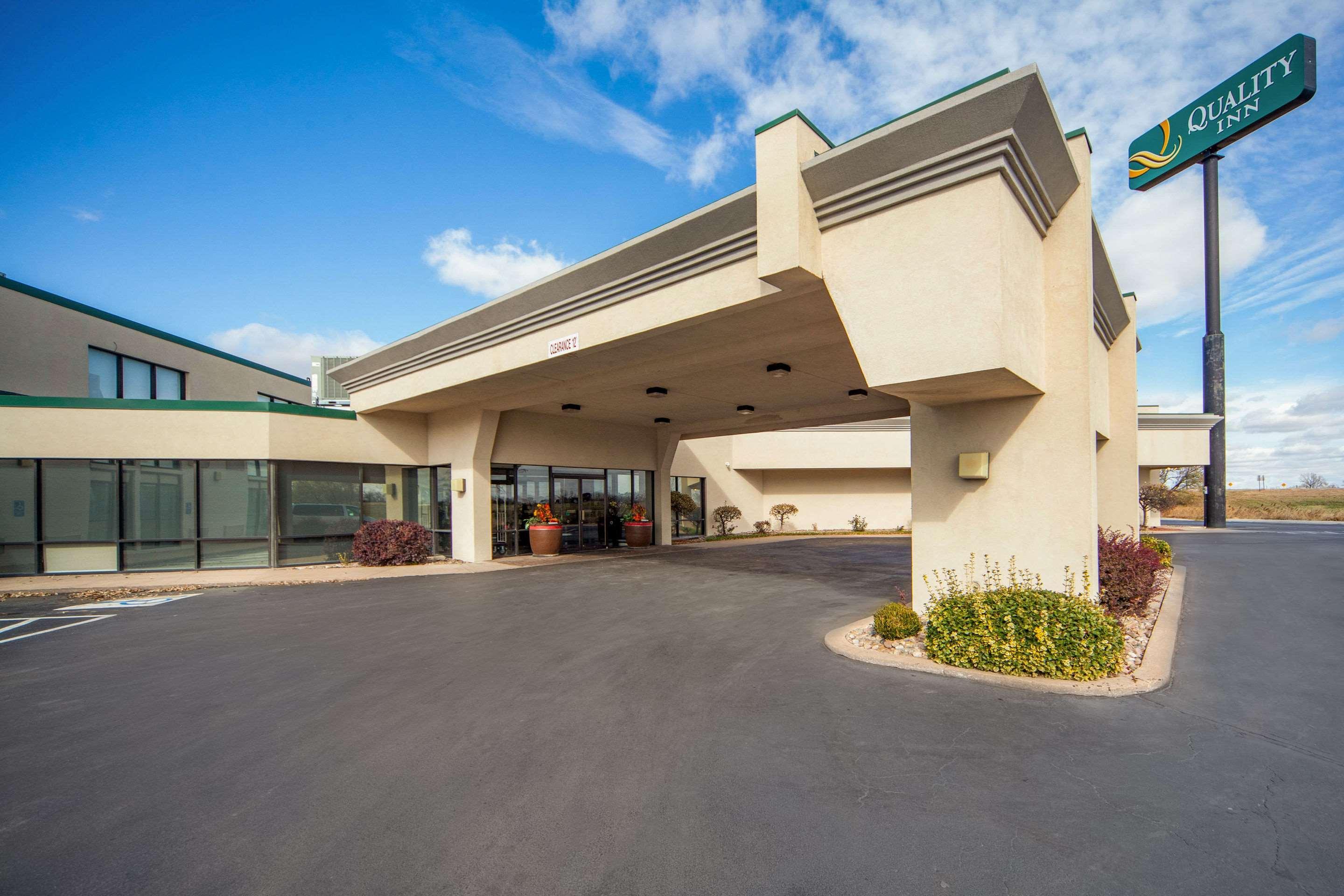 Quality Inn And Conference Center I-80 Grand Island Doniphan Экстерьер фото