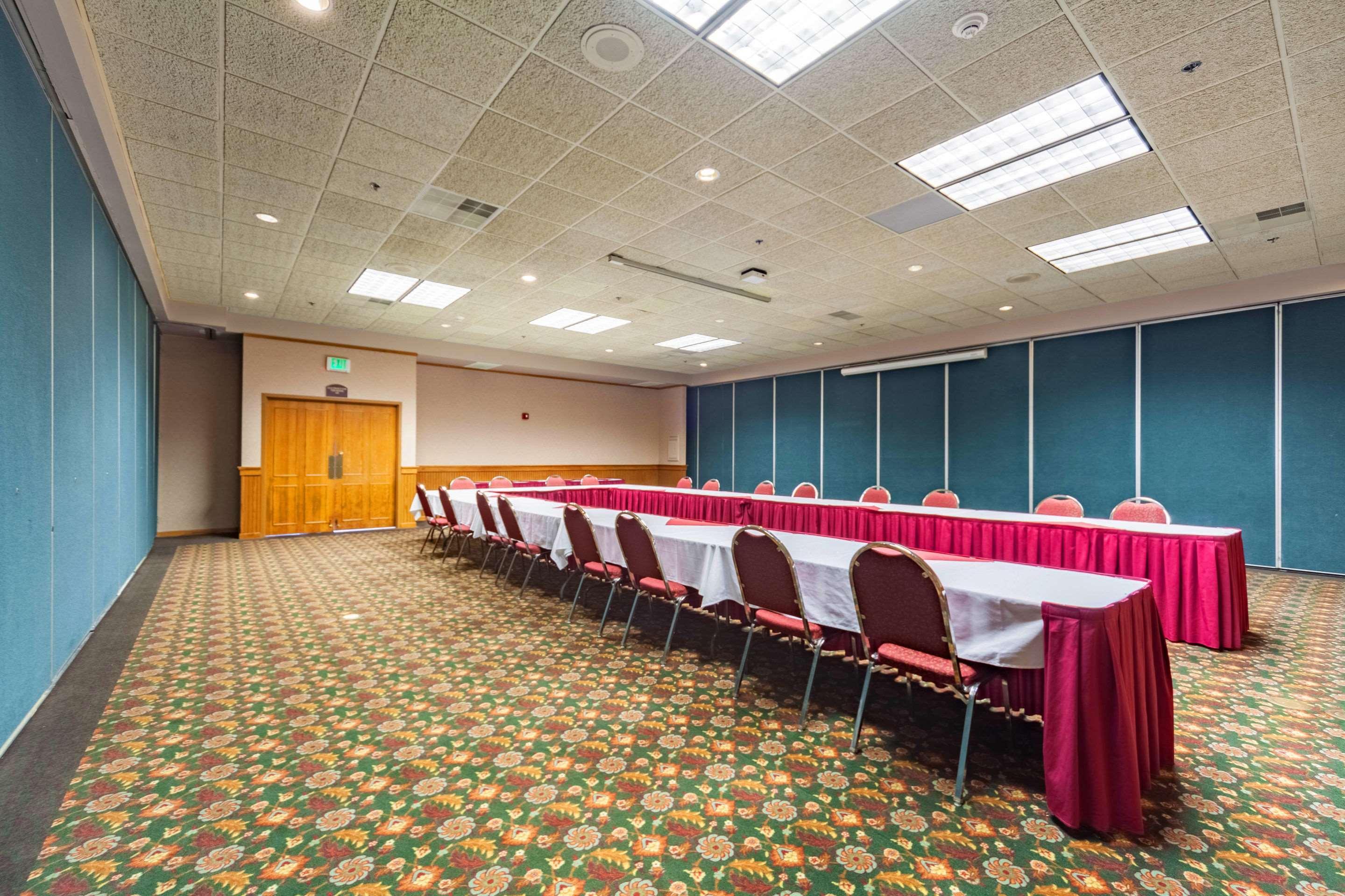 Quality Inn And Conference Center I-80 Grand Island Doniphan Экстерьер фото