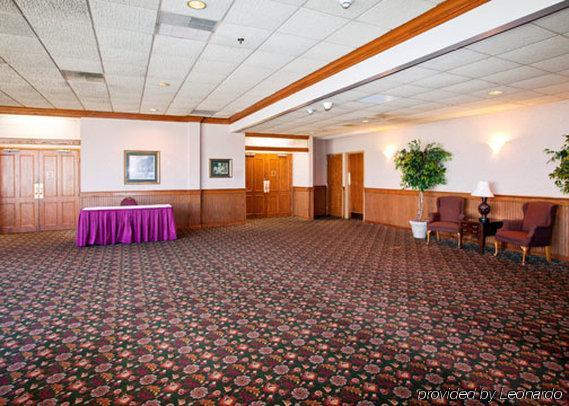 Quality Inn And Conference Center I-80 Grand Island Doniphan Удобства фото
